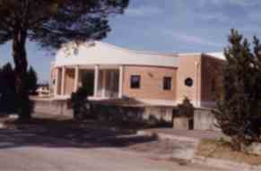 auditorium.jpg (5005 byte)
